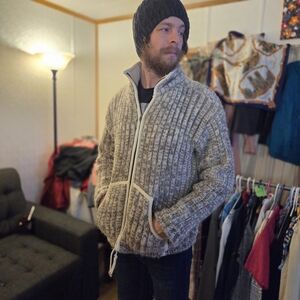 Rocky Mountain Men's 100% Wool Cream & Gray Knit Jacket 23 in P2P